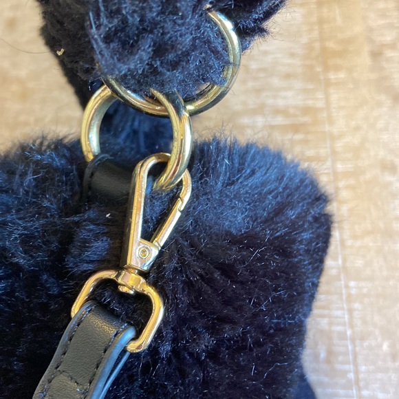 Topshop Teddy Faux Fur Bucket Bag - Picture 6 of 10